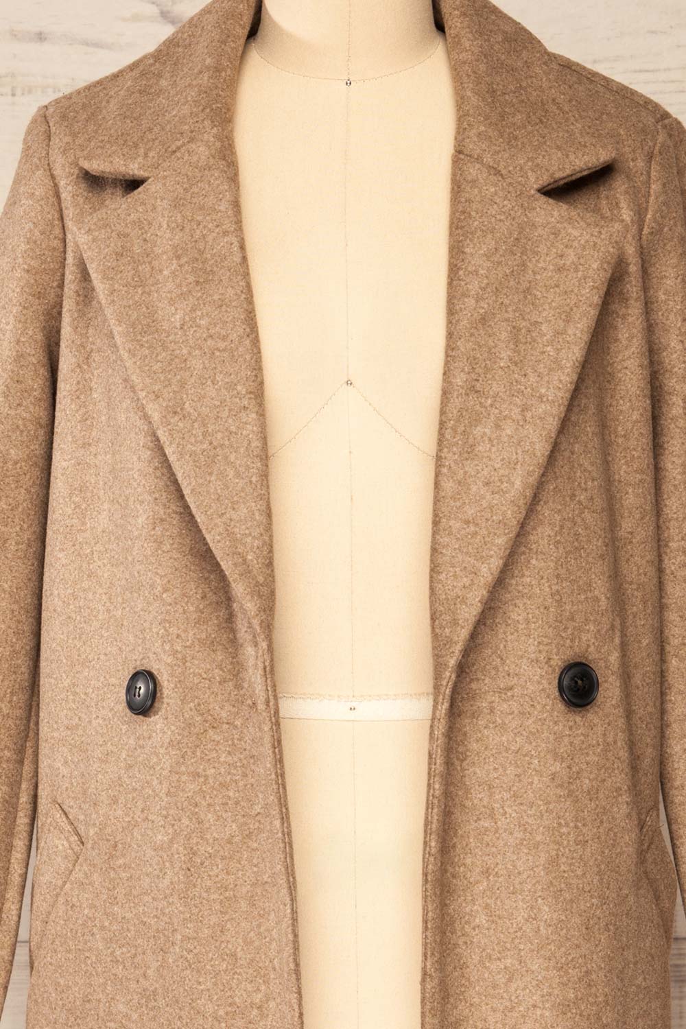 Youri Beige Buttoned Trench Coat w/ Pockets | La petite garçonne open close-up