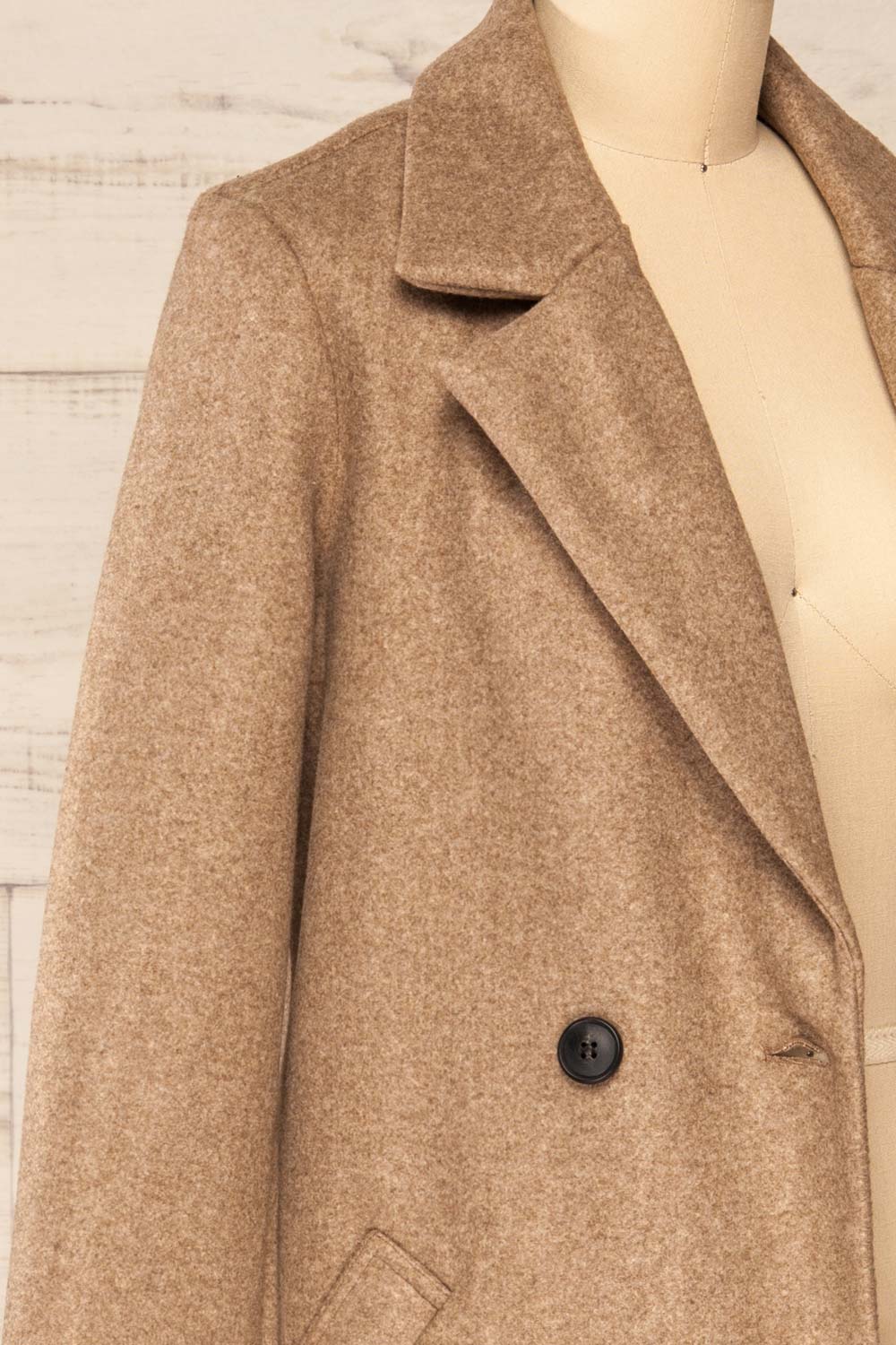 Youri Beige Buttoned Trench Coat w/ Pockets | La petite garçonne side close-up