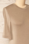 Yuna Taupe Fitted T-Shirt | La petite garçonne side close-up