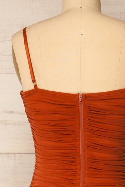 Yurtof Rust Fitted Ruched Midi Dress | La petite garçonne back close-up