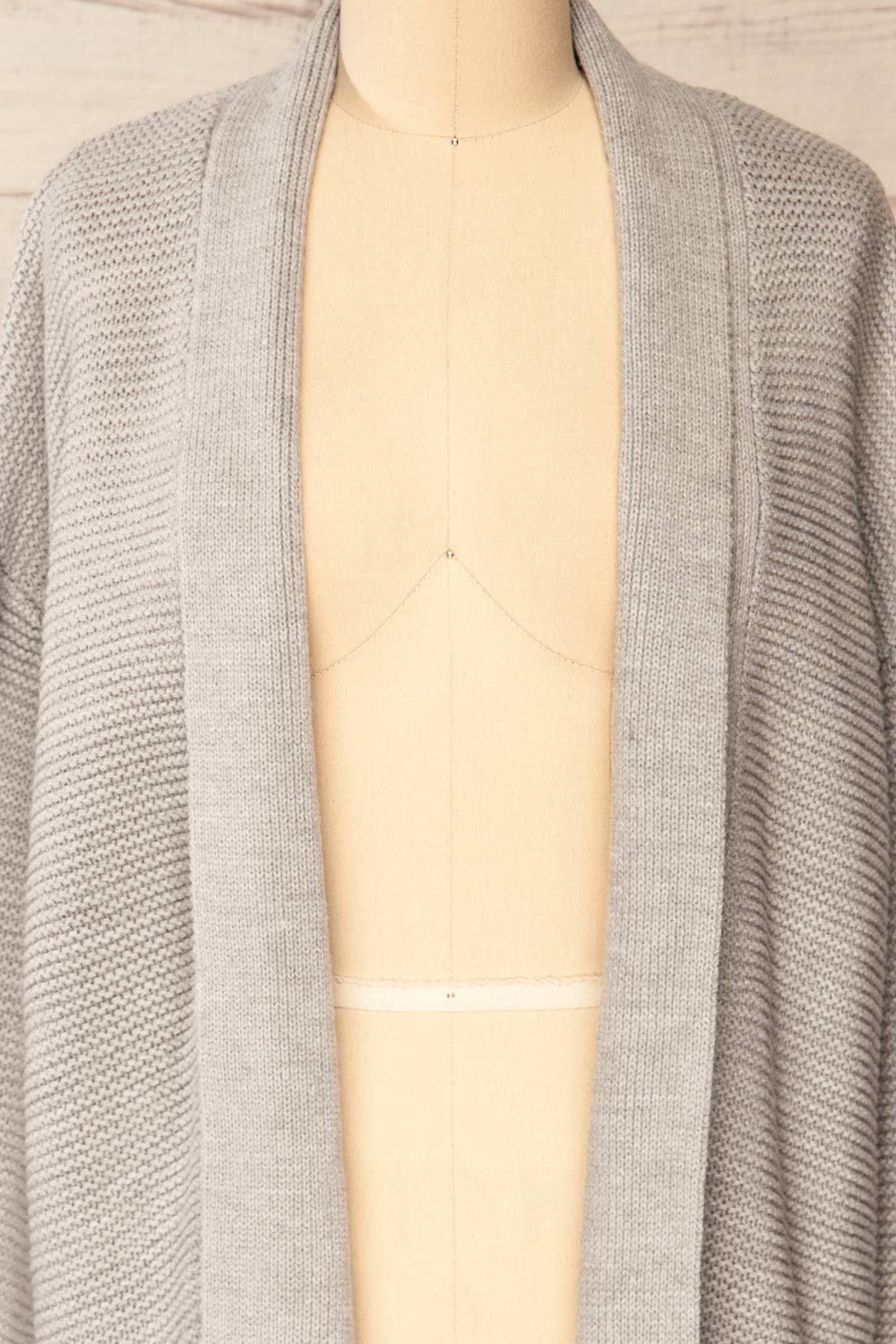 Yvelain Grey Long Knit Cardigan w/ Belt | La petite garçonne open close-up
