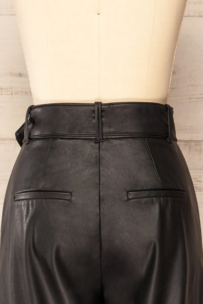 Zarylun High-waisted Faux Leather Pants w/ Belt | La petite garçonne back close-up