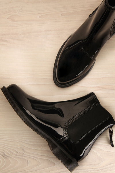 Zillow Patent Black Chelsea Boots | La Petite Garçonne