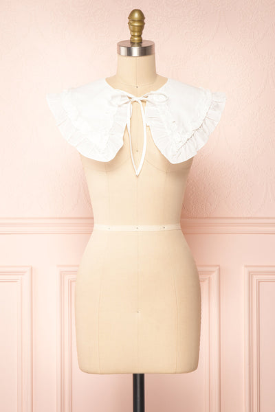 Zosia White Detachable Collar w/ Frills | Boutique 1861 front view